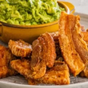 Chicharrón Crocante con Guacamole