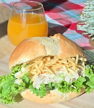 Sánguche de pollo Don Pepe