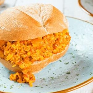WhatsApp Image 2026-06-21 at 6.05.52 AM Pan con salchicha huacahana artesanal